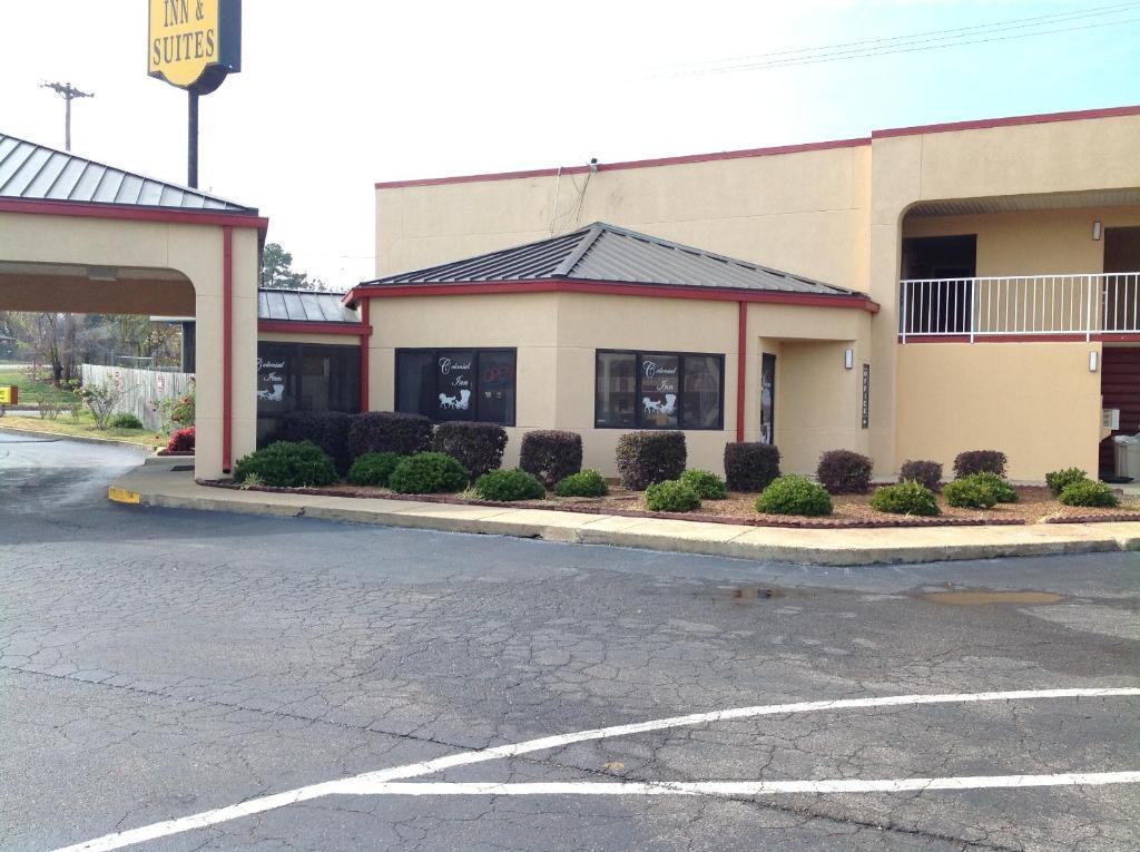 Colonial Inn And Suites - Memphis Southaven Eksteriør bilde