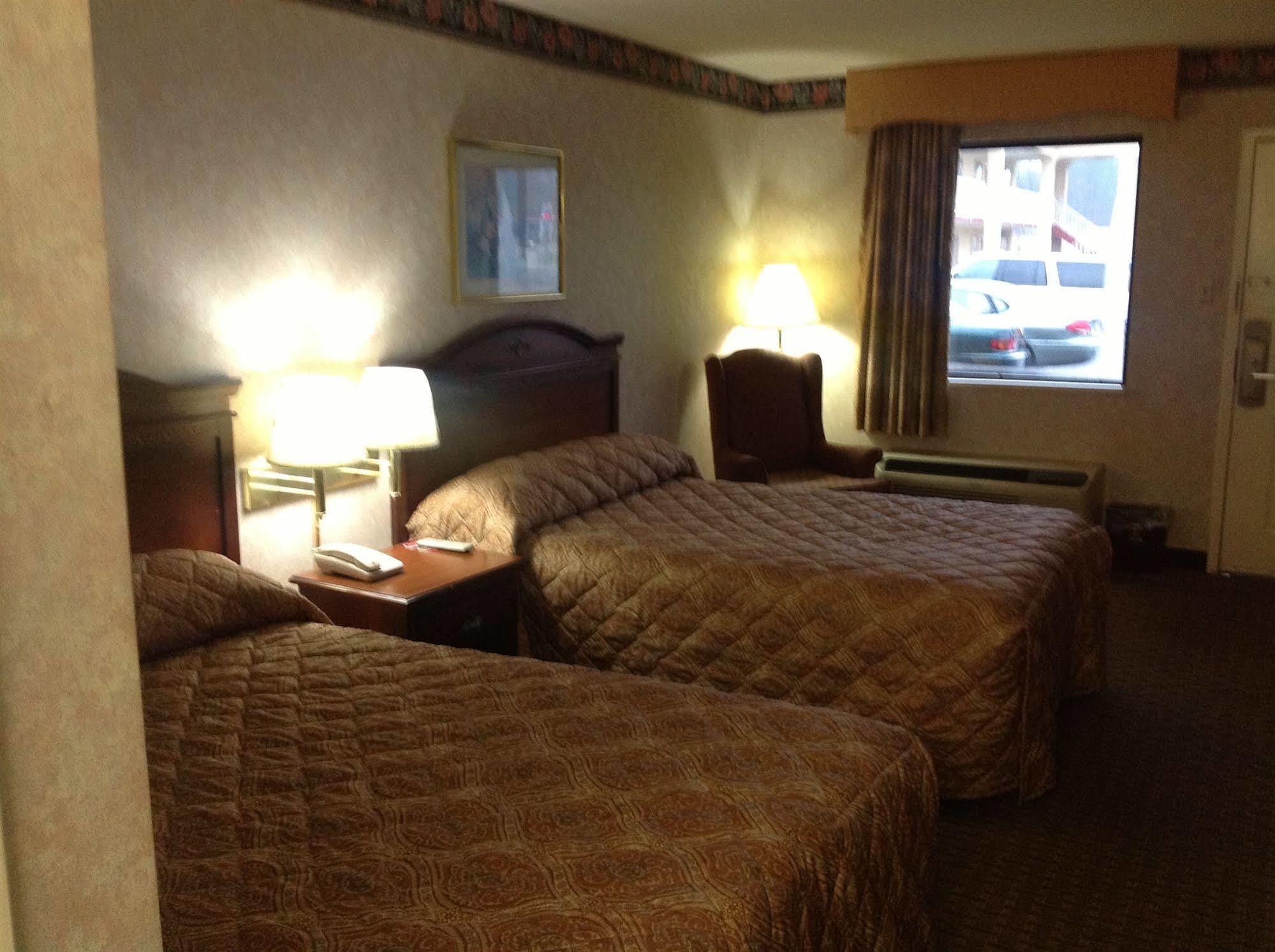 Colonial Inn And Suites - Memphis Southaven Eksteriør bilde